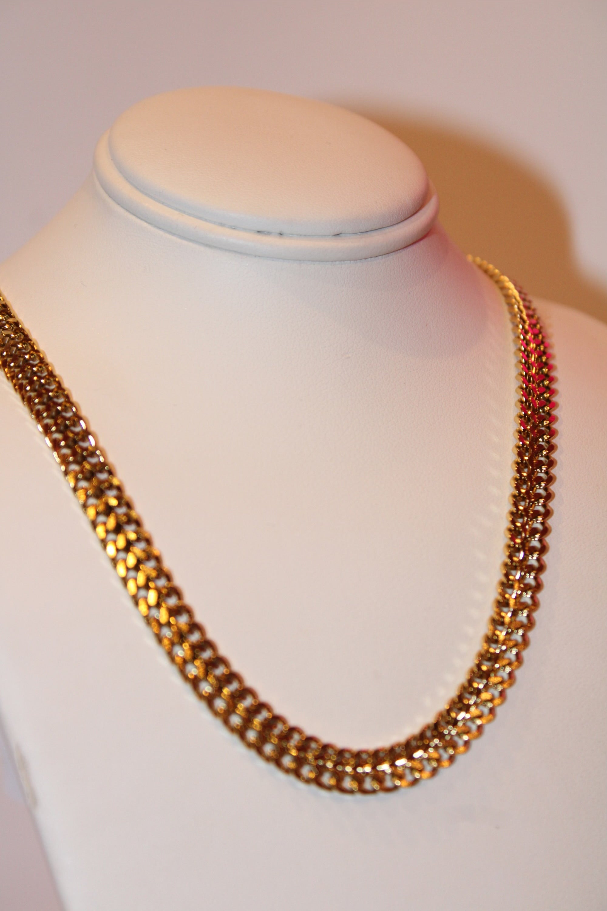 SIMPLE LAYER STYLE NECKLACE - WATER RESISTANT
